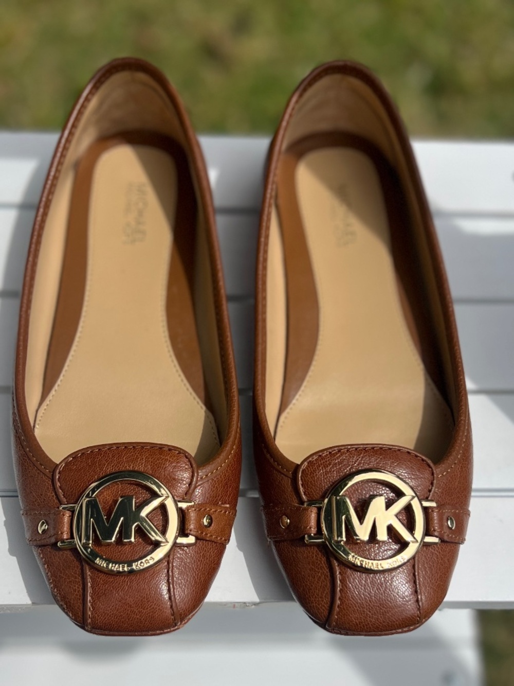 Michael KORS FULTON MOC GOLD MK LOGO TUMBLED LUGGAGE MOCCASINS ~ Size 6.5